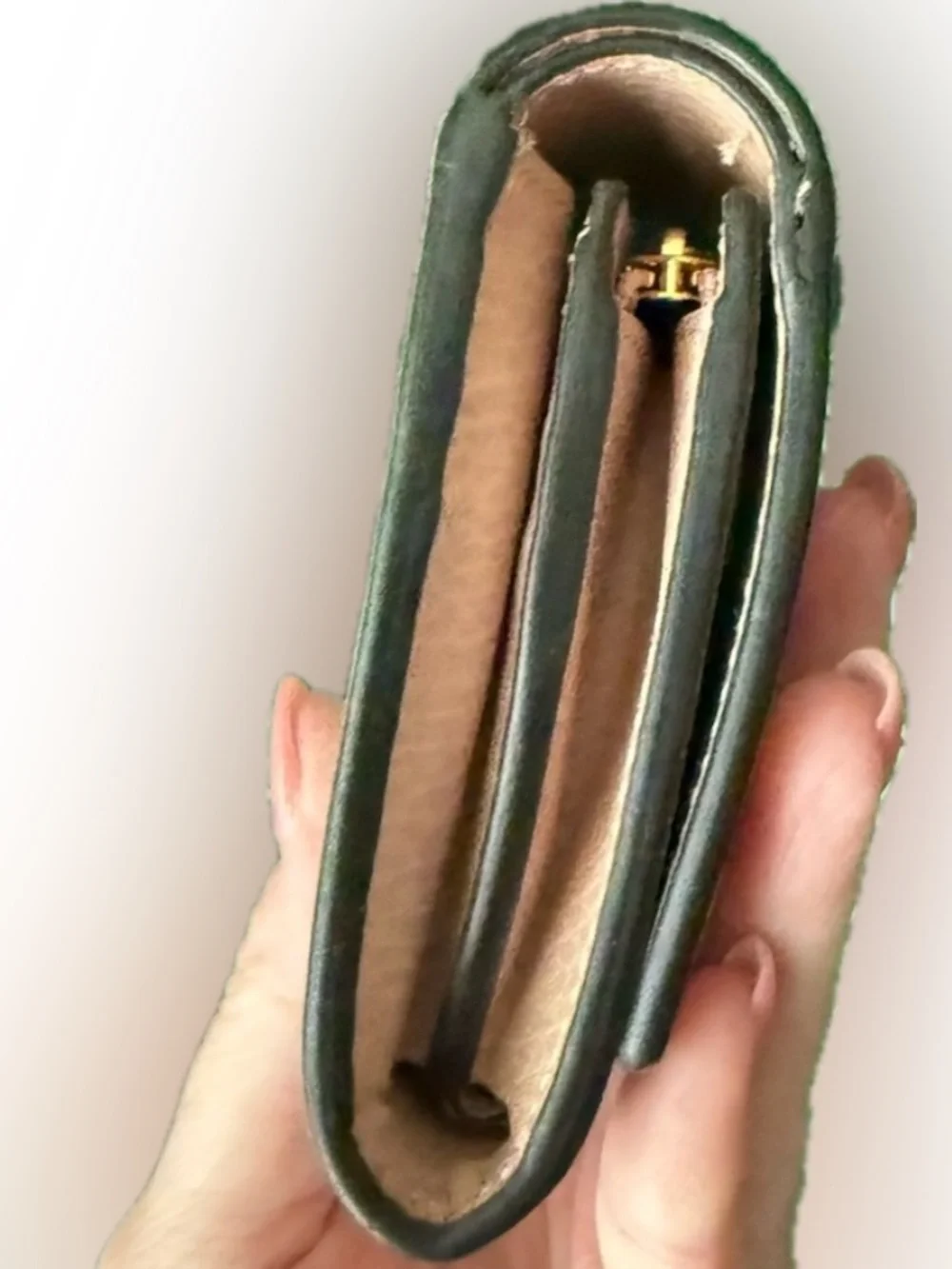 Gucci Bi-color GG Marmont Wallet Beige Canvas and Leather w/ branded dusty - EUC - Picture 4 of 7